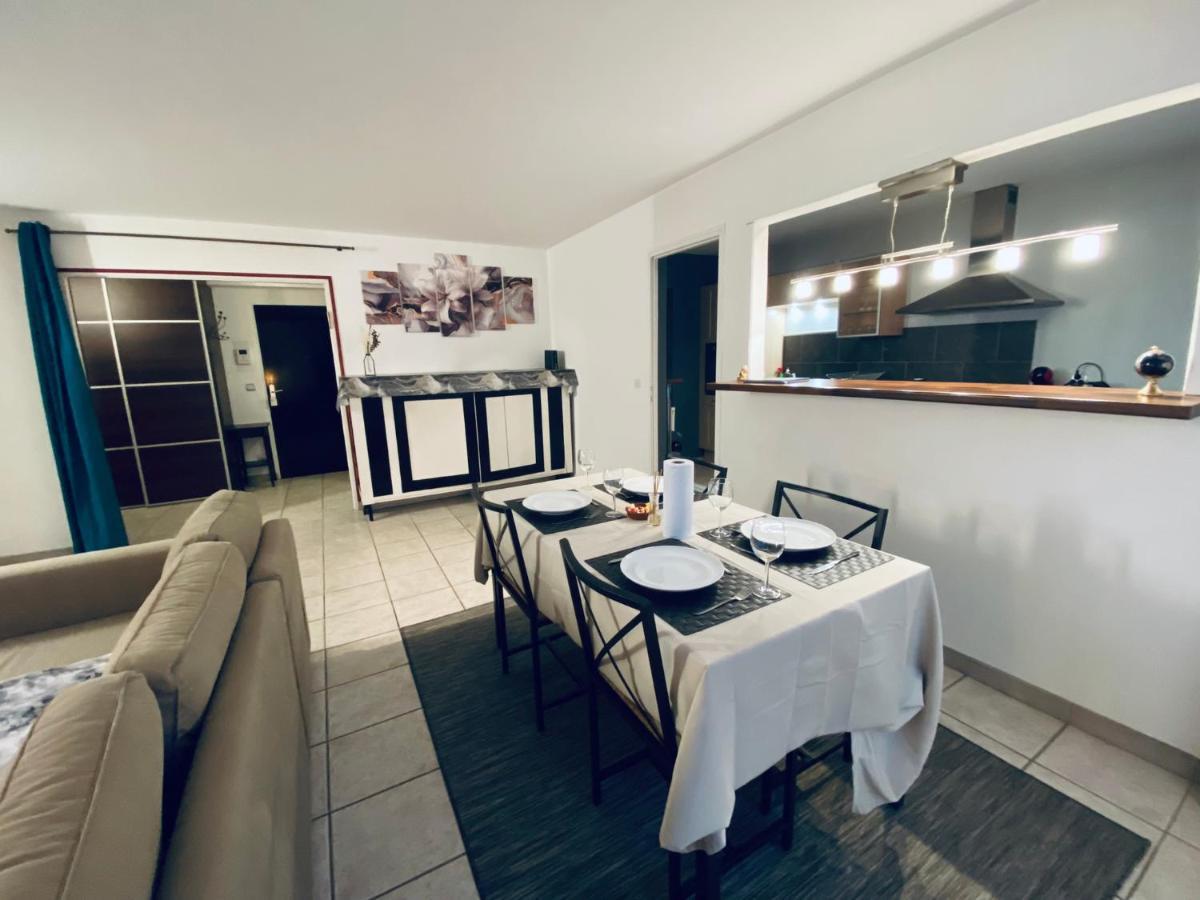 Parking & 100M2 En Plein Centre Ville Apartamento Reims Exterior foto